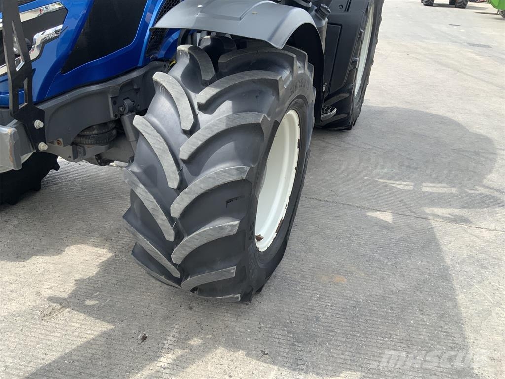Valtra T155 Active (ST26475) Farm machinery