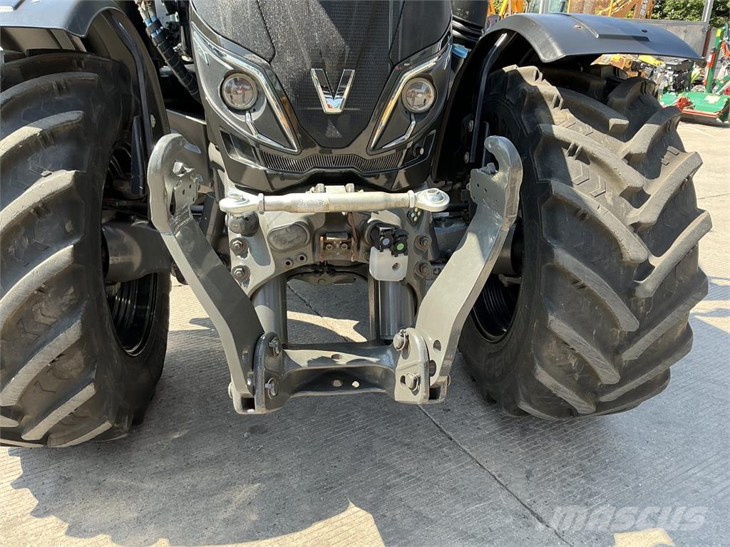 Valtra T174 Active Unlimited Tractor (ST25060) Egyéb mezőgazdasági gépek