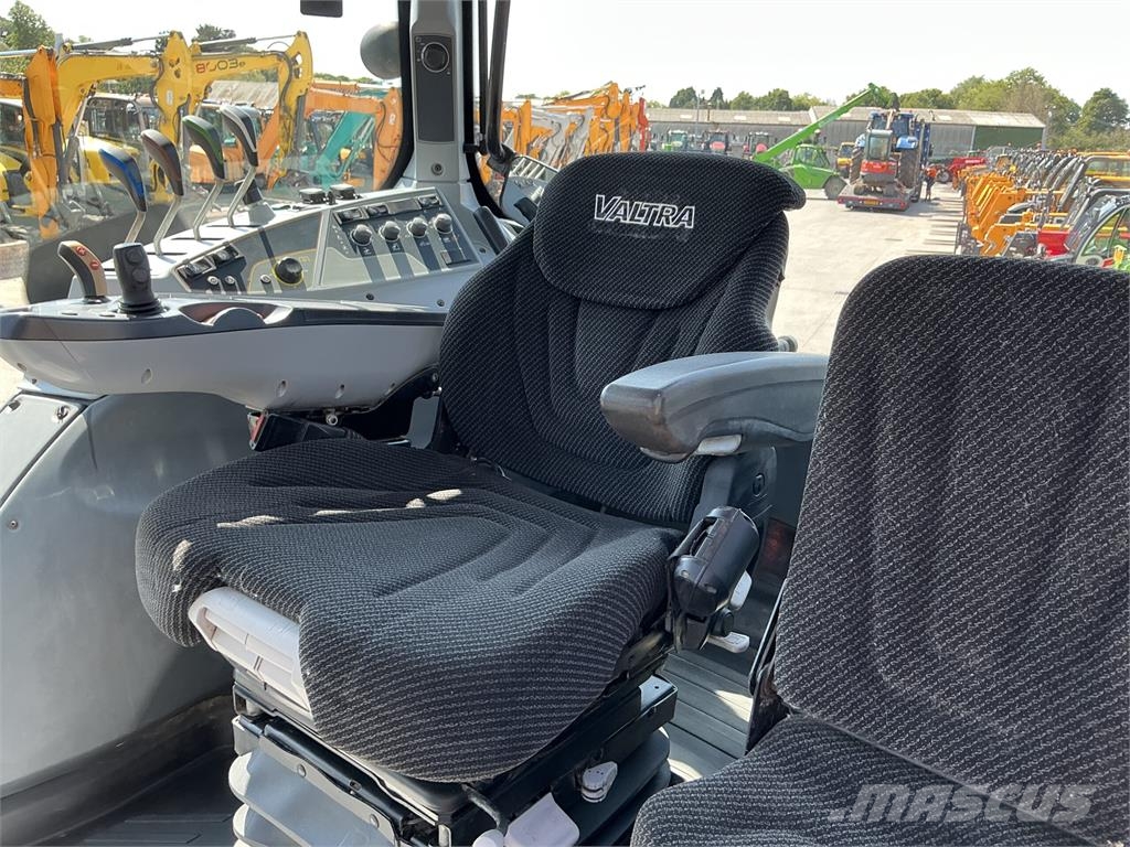 Valtra T174 Active Unlimited Tractor (ST25060) Egyéb mezőgazdasági gépek