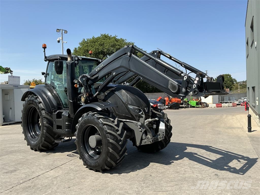 Valtra T174 Active Unlimited Tractor (ST25060) Egyéb mezőgazdasági gépek