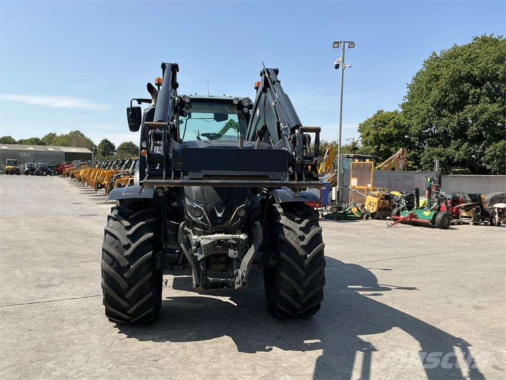 Valtra T174 Active Unlimited Tractor (ST25060) Egyéb mezőgazdasági gépek