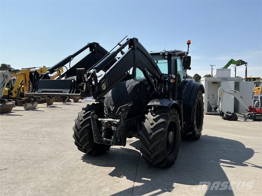 Valtra T174 Active Unlimited Tractor (ST25060) Egyéb mezőgazdasági gépek