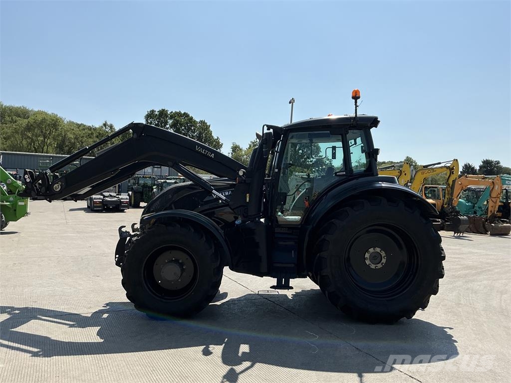 Valtra T174 Active Unlimited Tractor (ST25060) Egyéb mezőgazdasági gépek