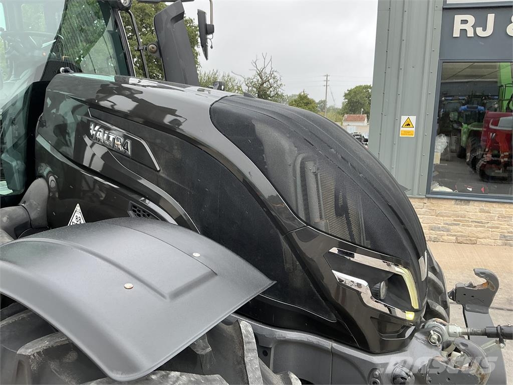 Valtra T175 Versu Tractor (ST27583) Maszyny rolnicze - Inne