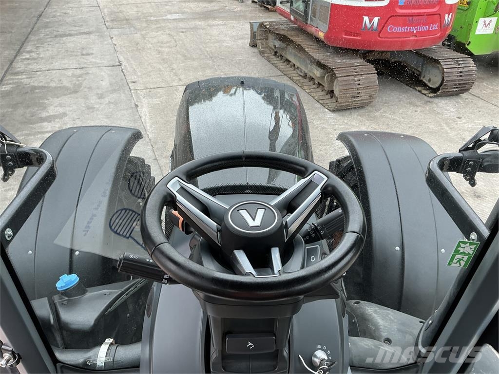 Valtra T175 Versu Tractor (ST27583) Maszyny rolnicze - Inne