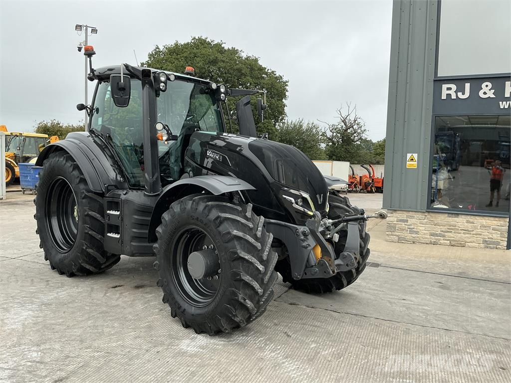 Valtra T175 Versu Tractor (ST27583) Maszyny rolnicze - Inne