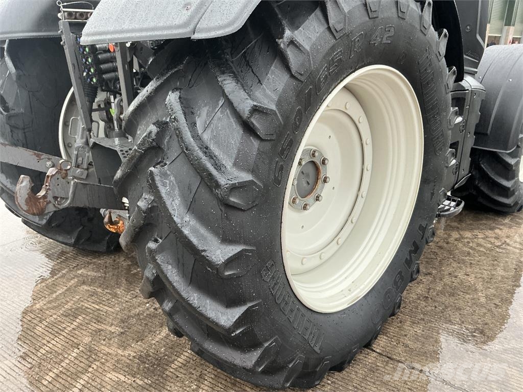 Valtra T234 Direct Unlimited Twin Track Reverse Drive Tra Tractors