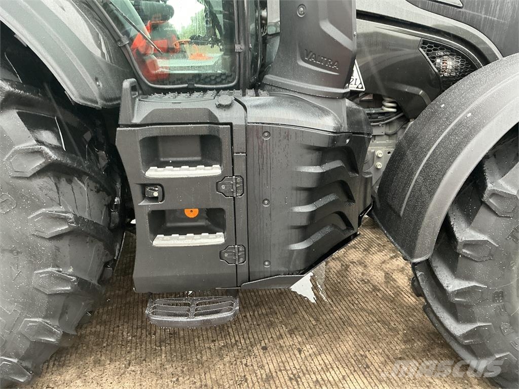 Valtra T234 Direct Unlimited Twin Track Reverse Drive Tra Tractors