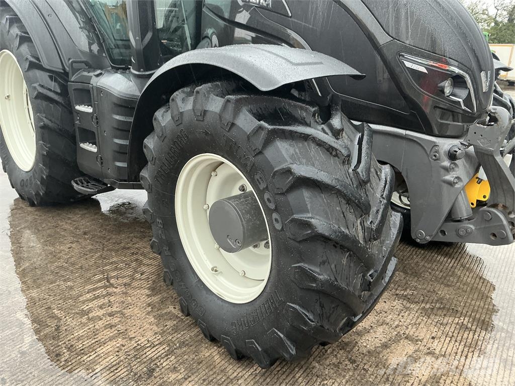 Valtra T234 Direct Unlimited Twin Track Reverse Drive Tra Tractors