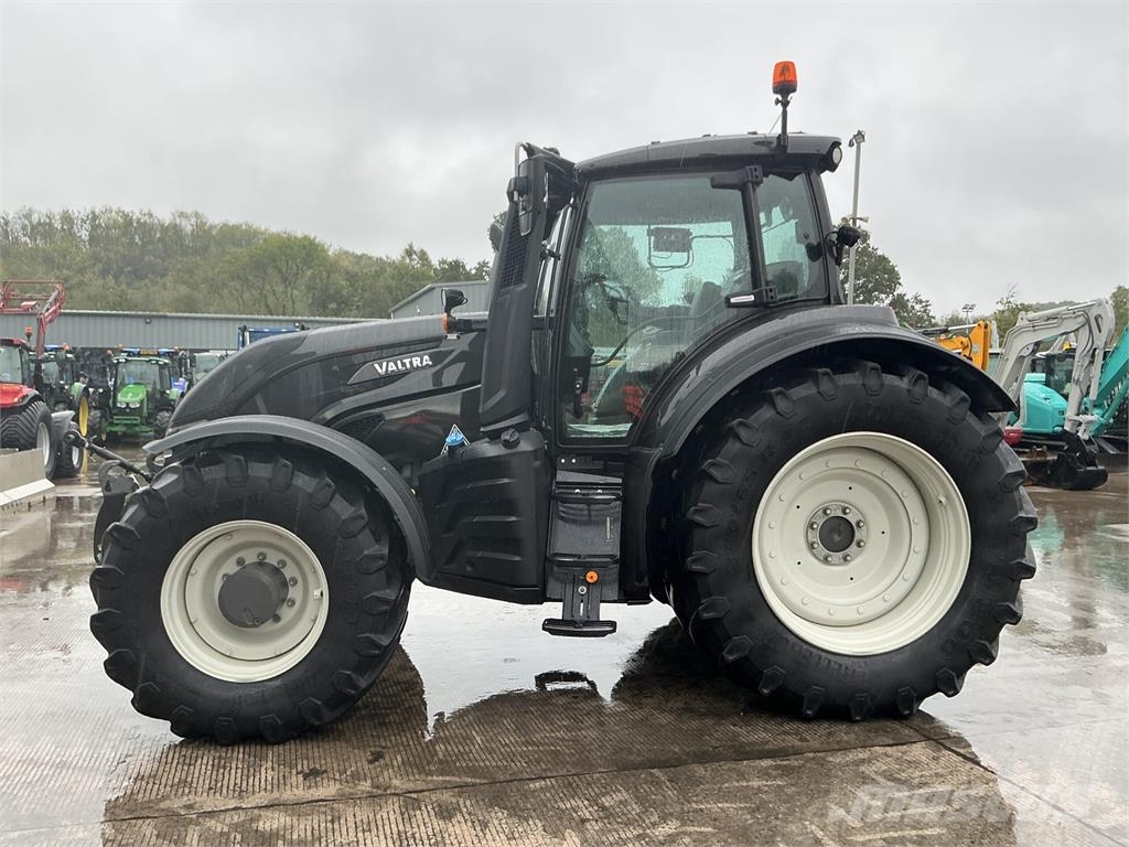 Valtra T234 Direct Unlimited Twin Track Reverse Drive Tra Tractors