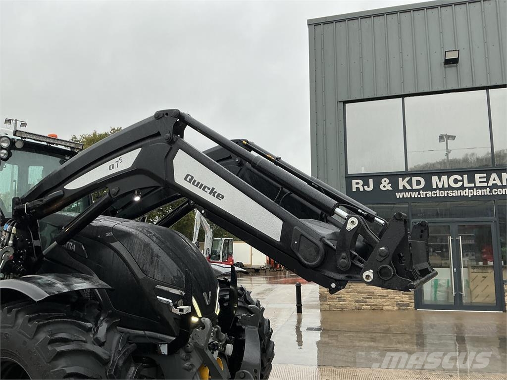 Valtra T235V Unlimited Tractor (ST27992) Tractors