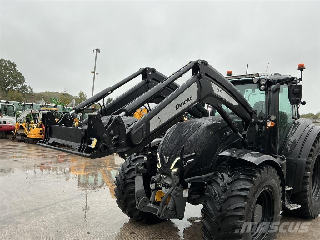 Valtra T235V Unlimited Tractor (ST27992) Tractors