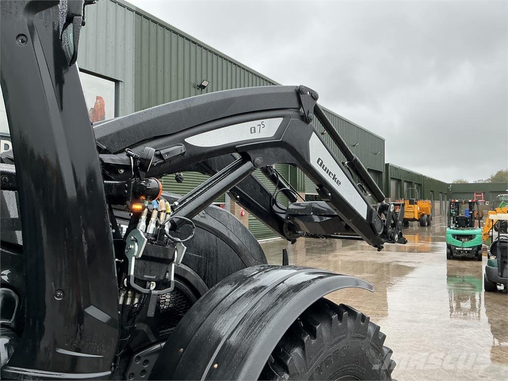 Valtra T235V Unlimited Tractor (ST27992) Tractors