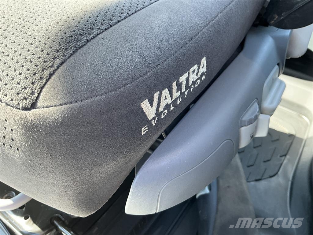 Valtra T254 Versu Tractor (ST26250) Άλλα γεωργικά μηχανήματα