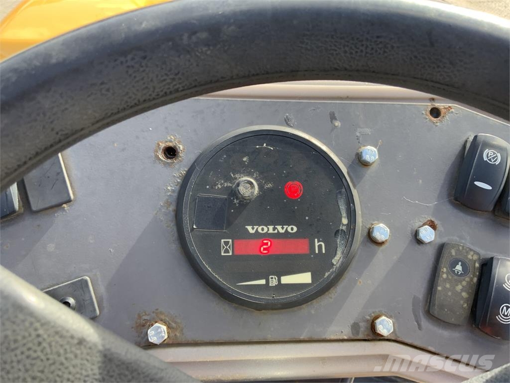Volvo DD25 W Roller (ST27882) معدات البناء - غير ذلك