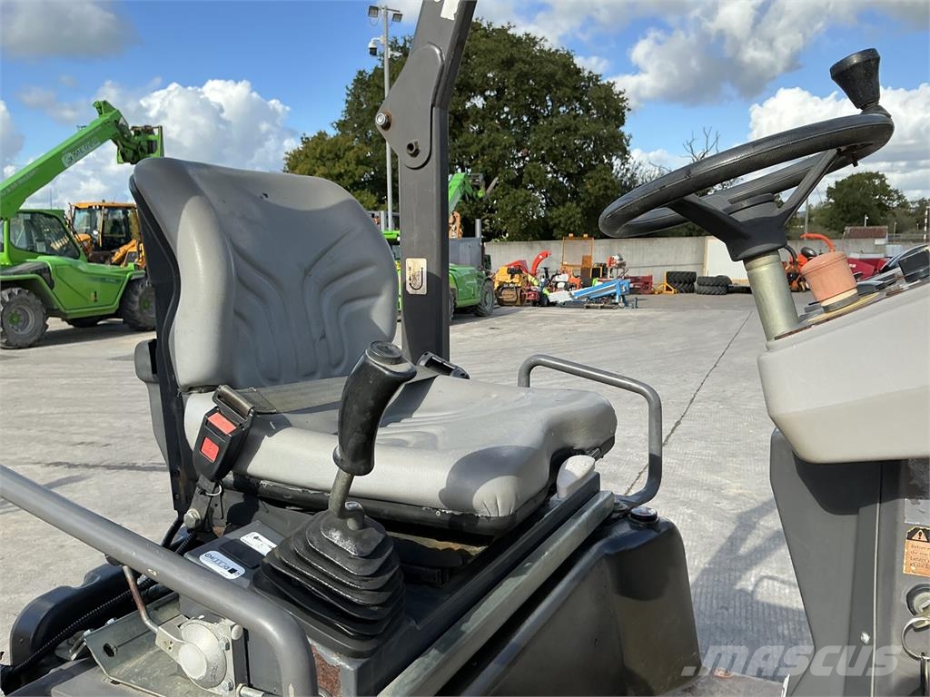 Volvo DD25W Roller (ST27880) Építőipar - Egyebek