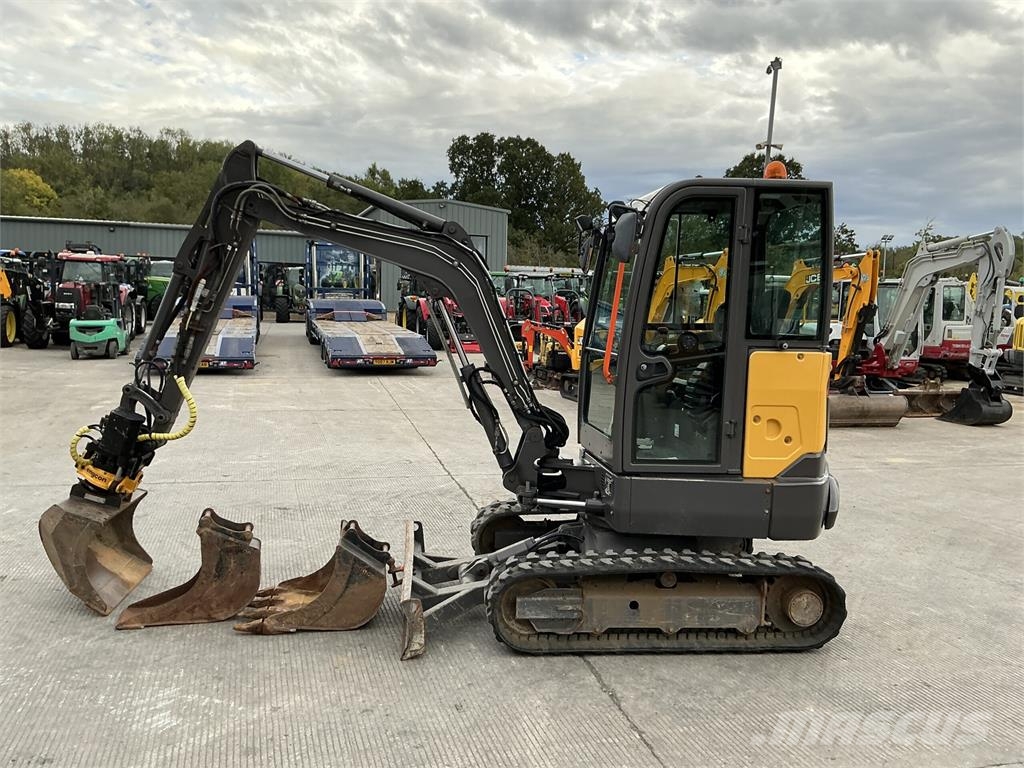 Volvo ECR27D C/W Engocon Tiltrotator Digger (ST27823) Bandgrävare