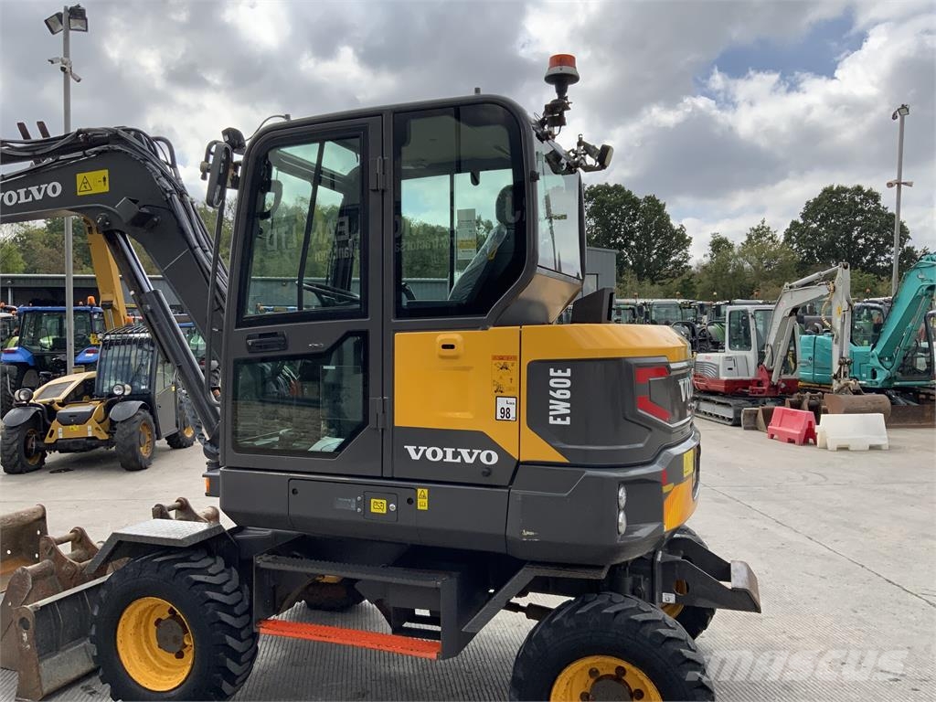 Volvo EW60E Wheeled Digger (ST27528) ماكينات زراعية - غير ذلك