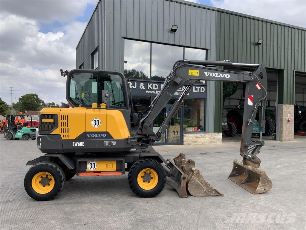 Volvo EW60E Wheeled Digger (ST27528) ماكينات زراعية - غير ذلك