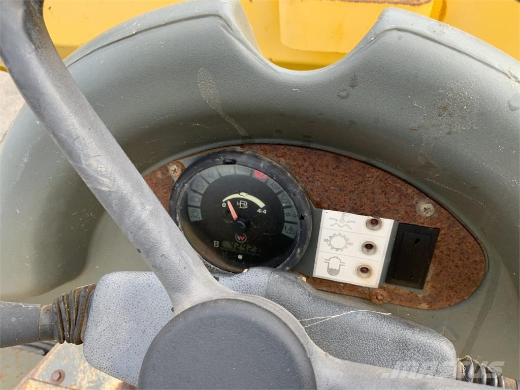 Wacker Neuson 9 Tonne Straight Tip Dumper (ST27830) Dumpere