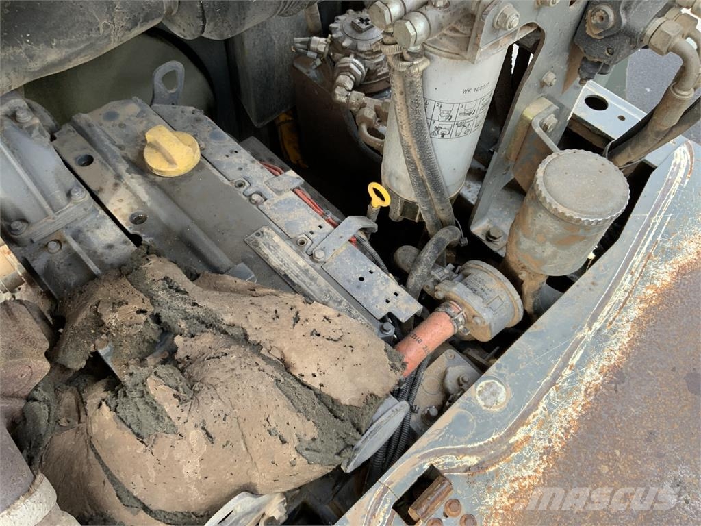 Wacker Neuson 9 Tonne Straight Tip Dumper (ST27830) Dumpere