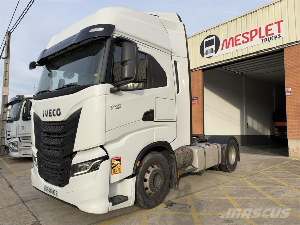 Iveco S-Way 490 Naudoti vilkikai