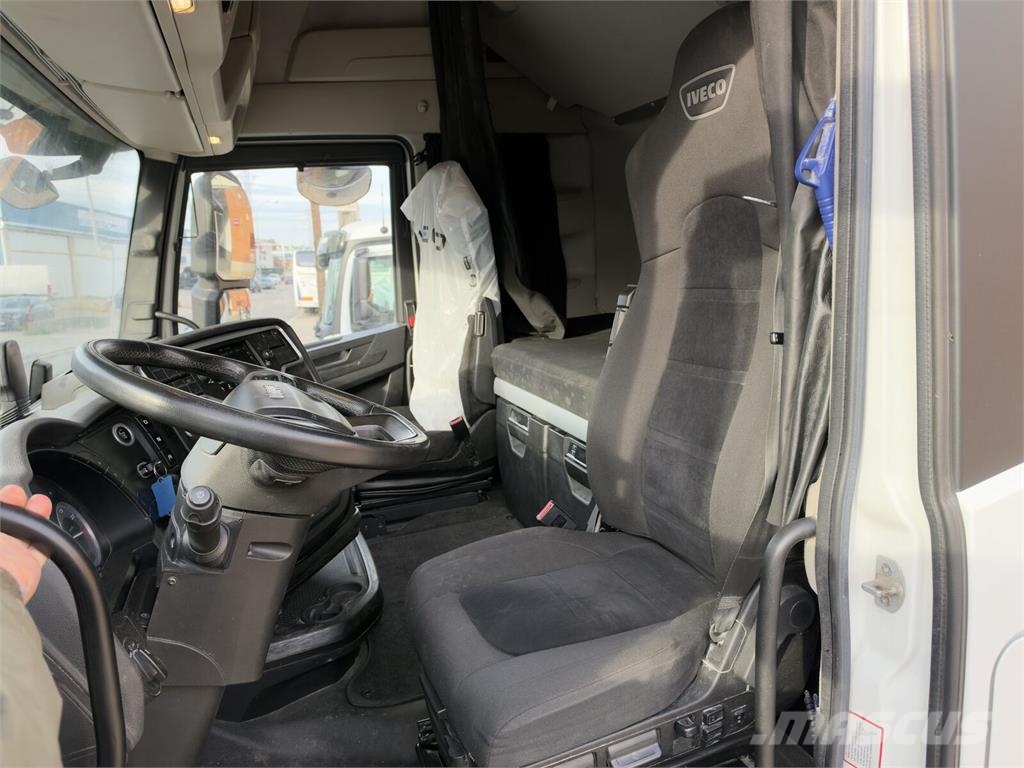 Iveco S-Way 490 Naudoti vilkikai