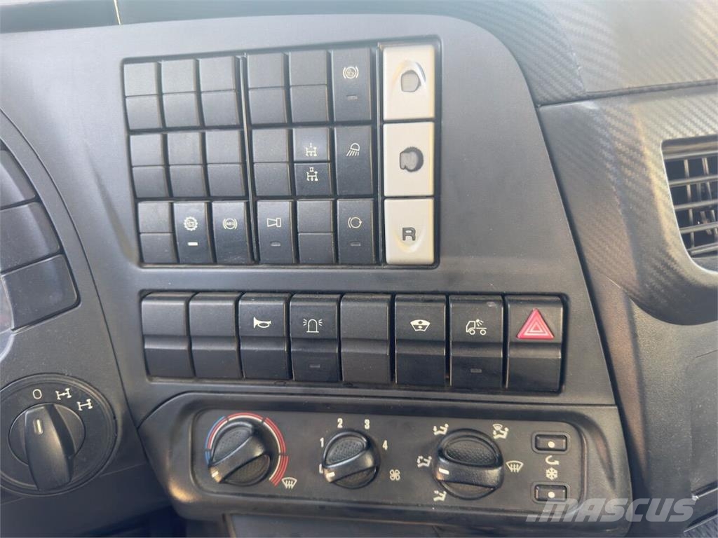 Iveco Trakker 450 شاحنات الرافعات الخطافية