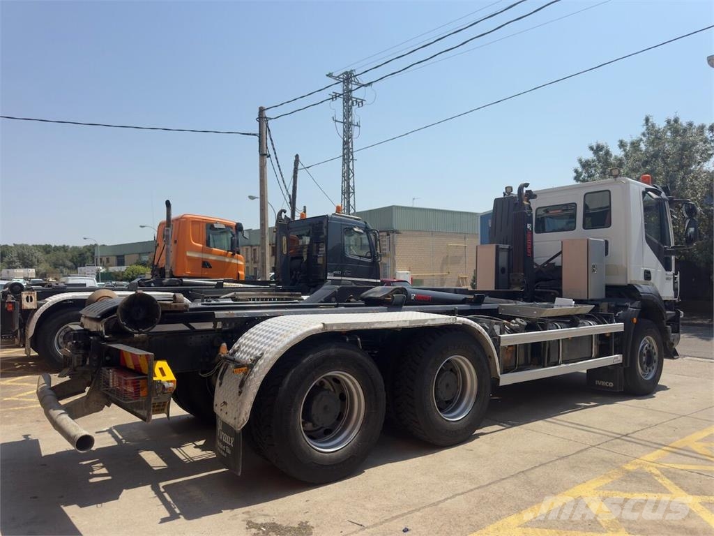Iveco Trakker 450 شاحنات الرافعات الخطافية