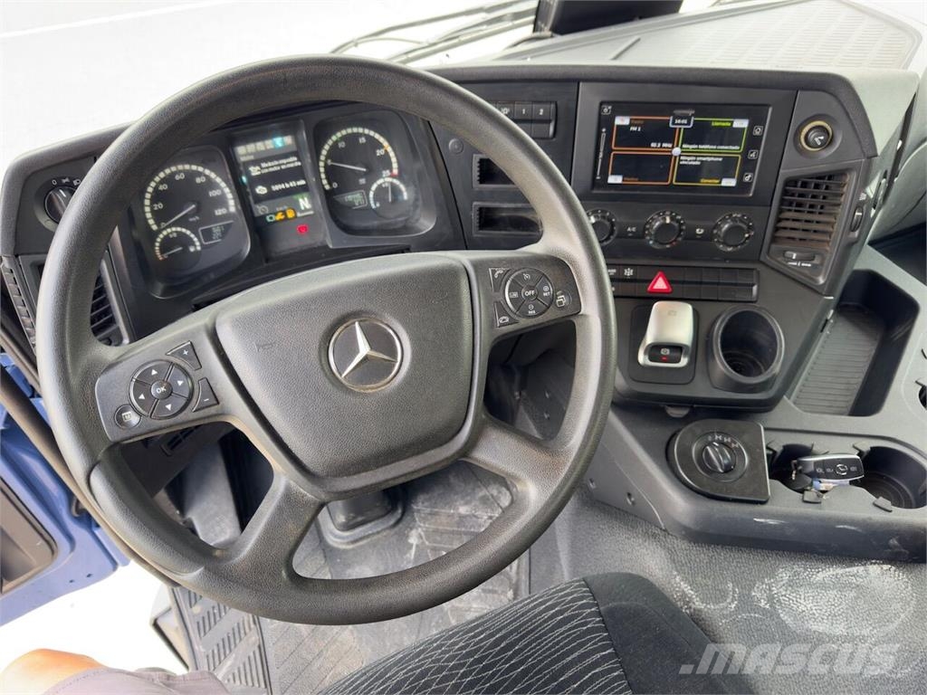 Mercedes-Benz Arocs 3345 덤프 트럭