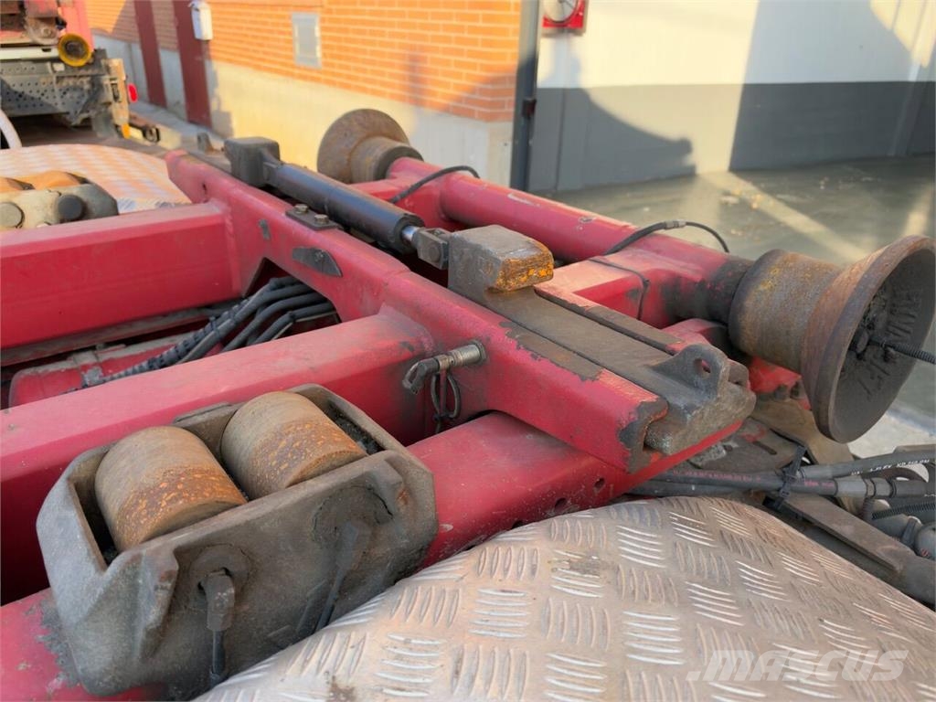 Mercedes-Benz Arocs 2643 Camion ampliroll