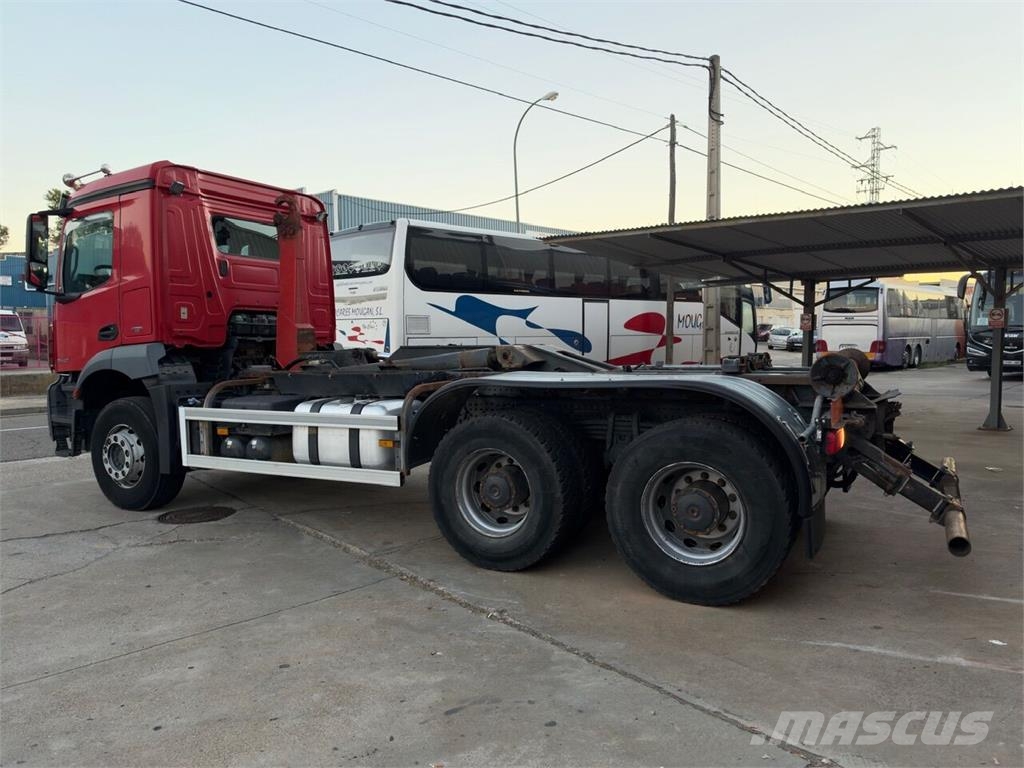 Mercedes-Benz Arocs 2640 شاحنات الرافعات الخطافية