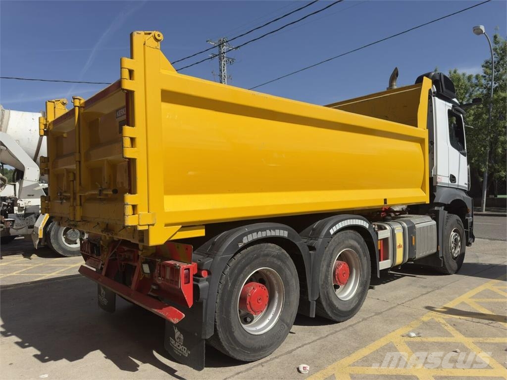 Mercedes-Benz Arocs 3353 Camion ribaltabili