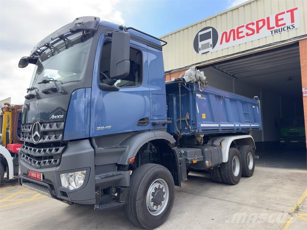 Mercedes-Benz Arocs 3345 덤프 트럭