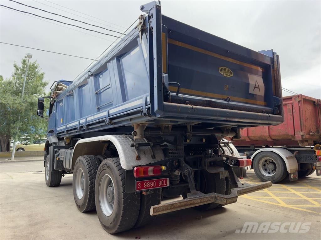 Mercedes-Benz Arocs 3345 덤프 트럭