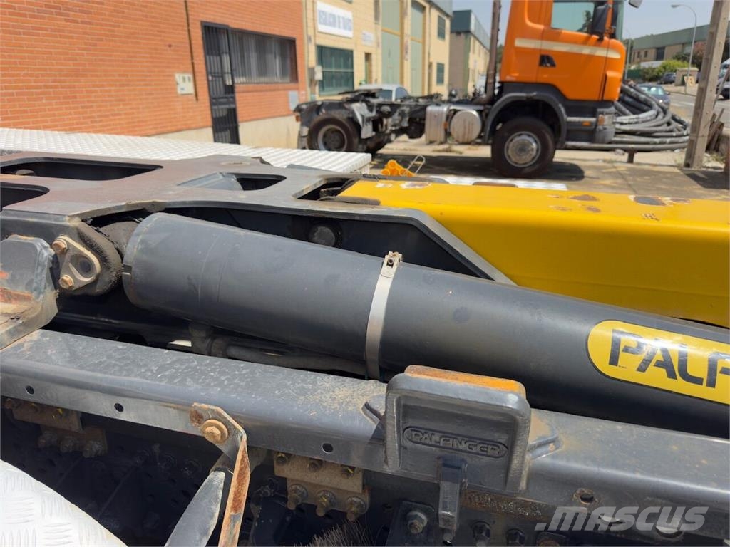 Mercedes-Benz Arocs 3353 شاحنات الرافعات الخطافية