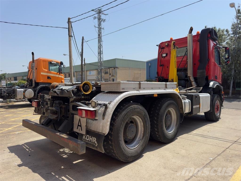 Mercedes-Benz Arocs 3353 شاحنات الرافعات الخطافية
