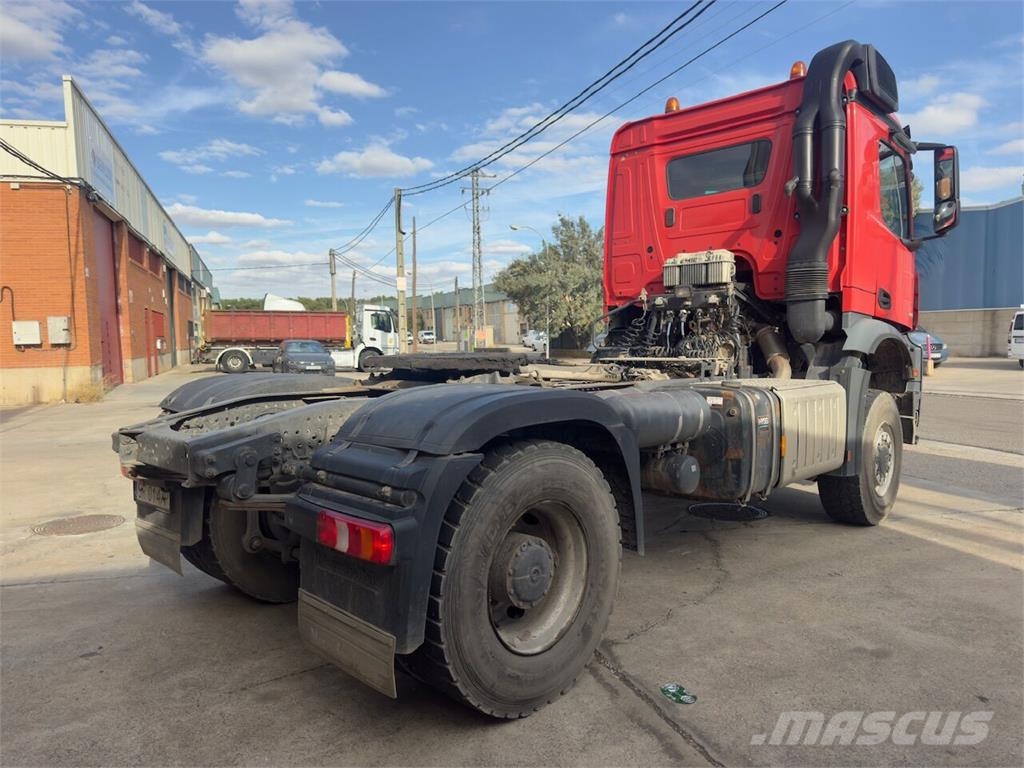 Mercedes-Benz Arocs 2145 Tracteur routier