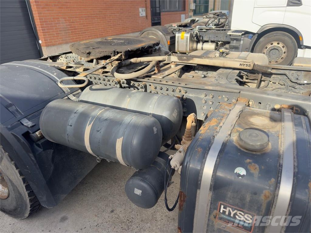 Mercedes-Benz Arocs 2145 Tracteur routier