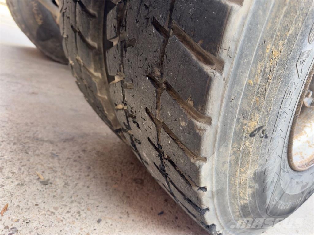 Mercedes-Benz Arocs 2145 Tracteur routier