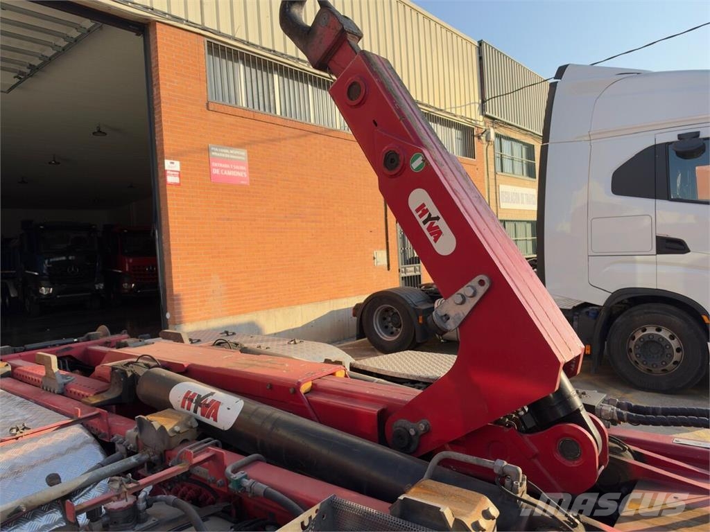 Mercedes-Benz Arocs 2643 Camion ampliroll