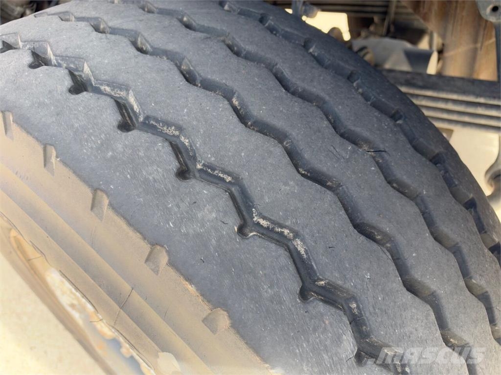 Mercedes-Benz Arocs 3336 شاحنات قلابة