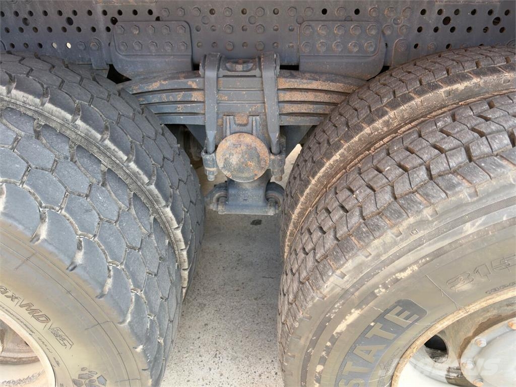 Mercedes-Benz Arocs 3336 شاحنات قلابة