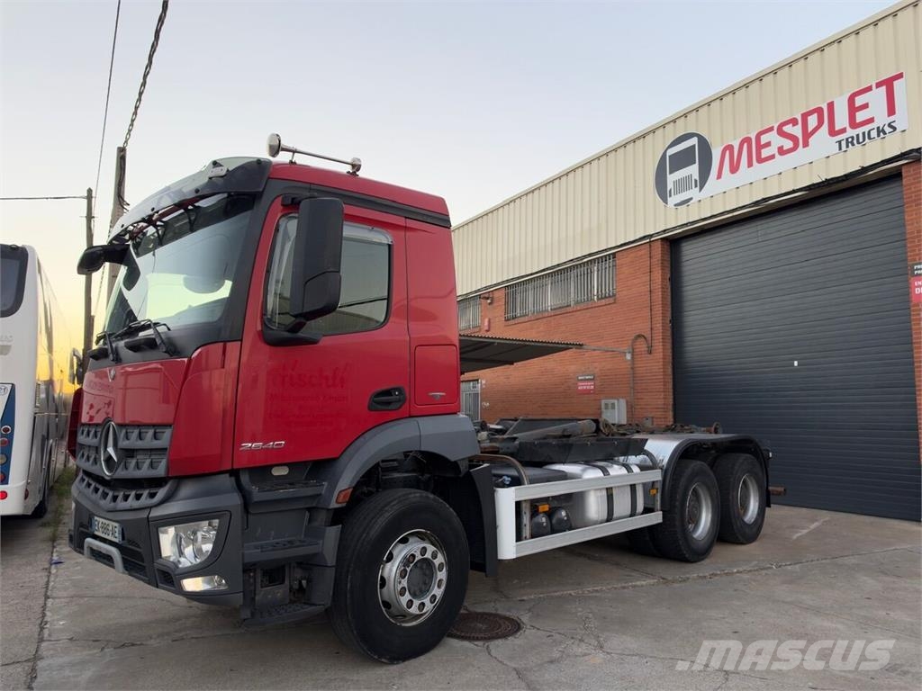Mercedes-Benz Arocs 2640 شاحنات الرافعات الخطافية