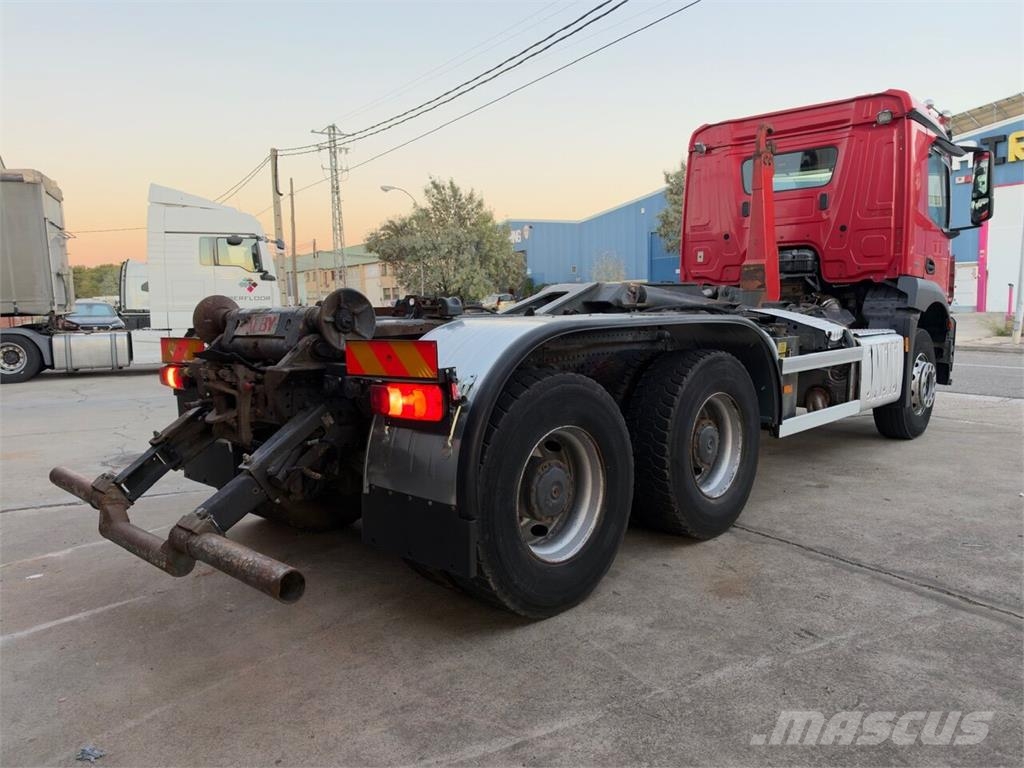 Mercedes-Benz Arocs 2640 شاحنات الرافعات الخطافية