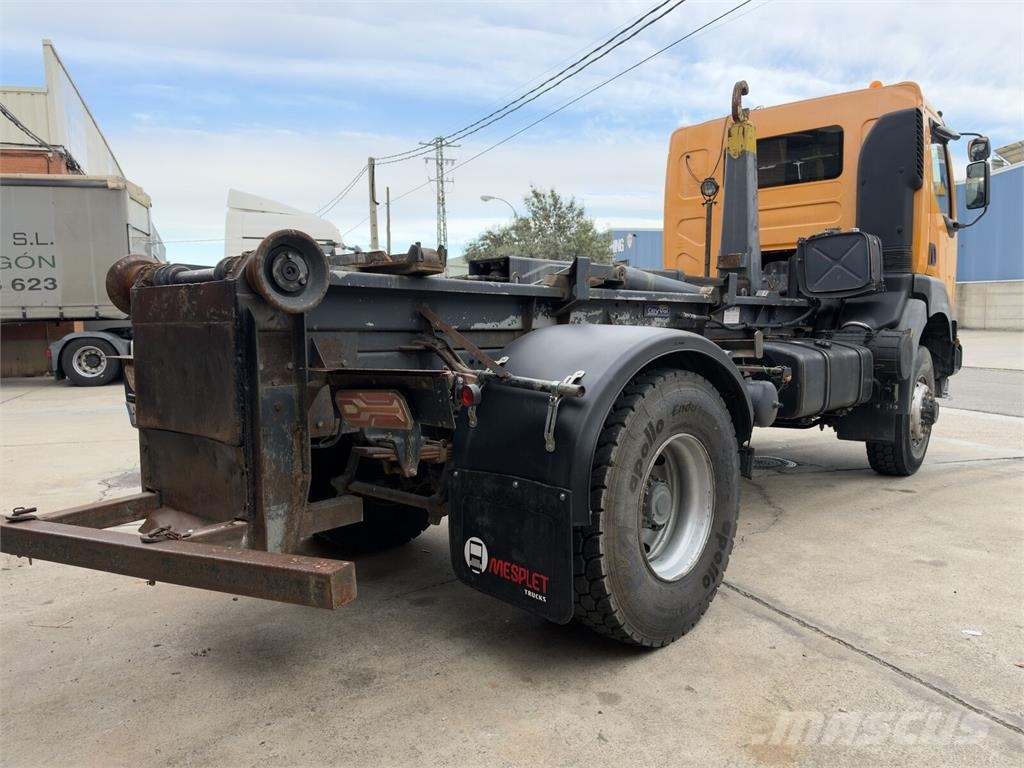Renault Kerax 270 Hook lift trucks