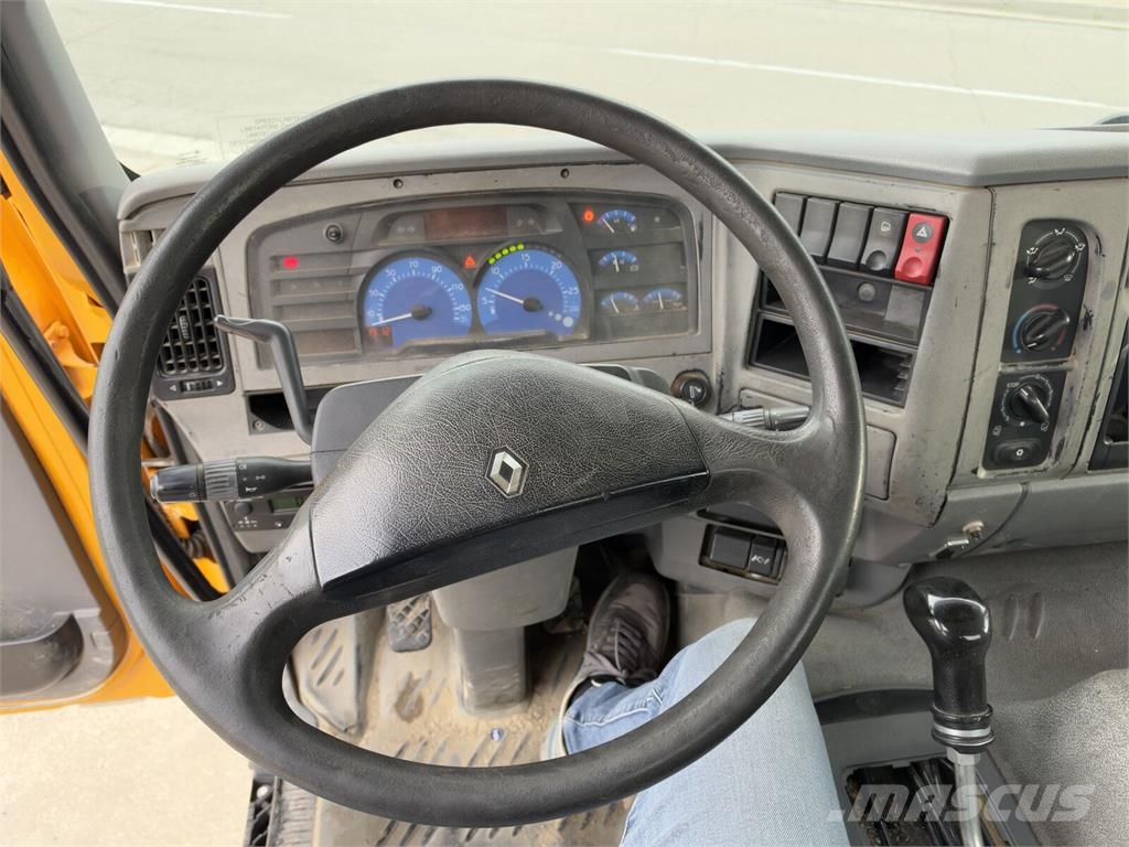 Renault Kerax 270 Hook lift trucks