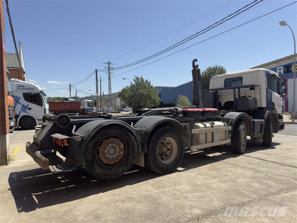 Scania P340 Camiones elevadores de gancho