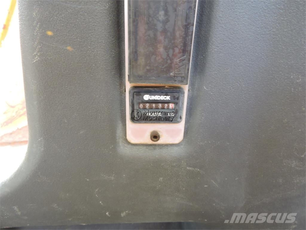 Ausa D150AHG Dumper - Knickgelenk