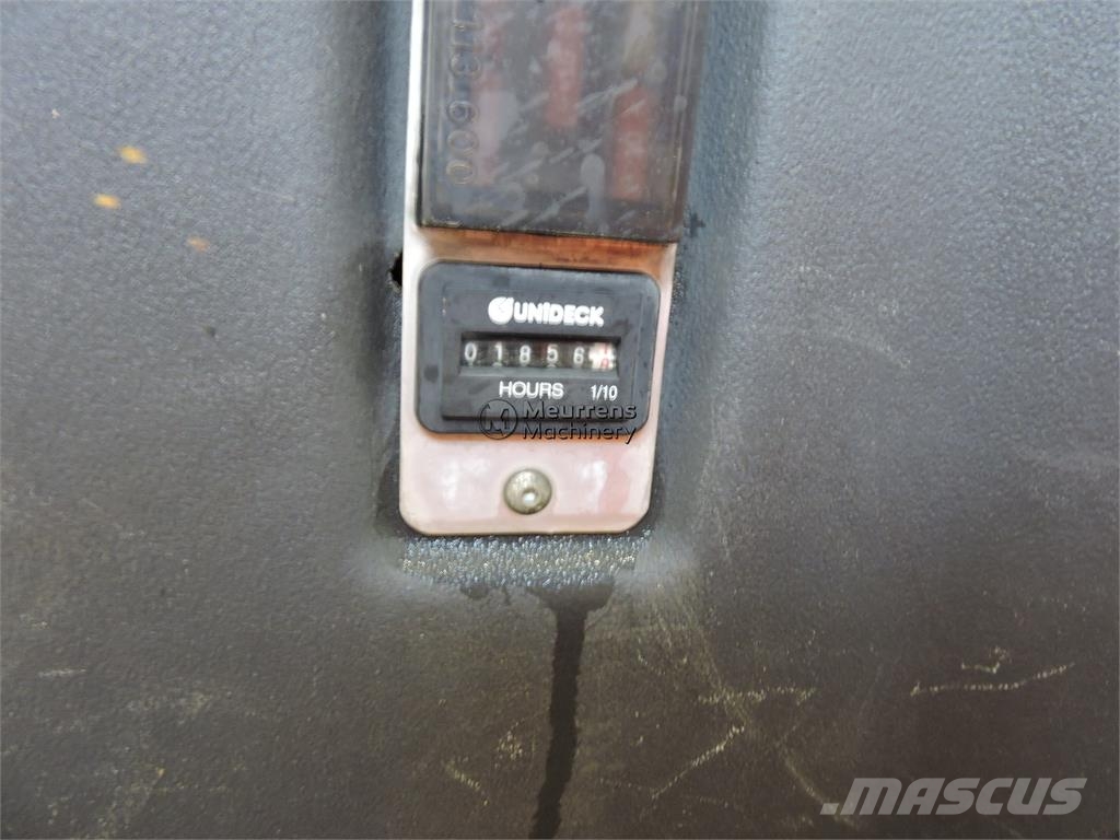 Ausa D150AHG Dumper - Knickgelenk